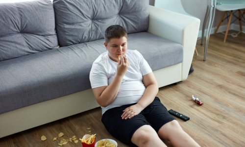 Djeca u najbogatijim zemljama pretila, pate od mentalnih poremećaja, nezadovoljna su i loša u čitanju i matematici