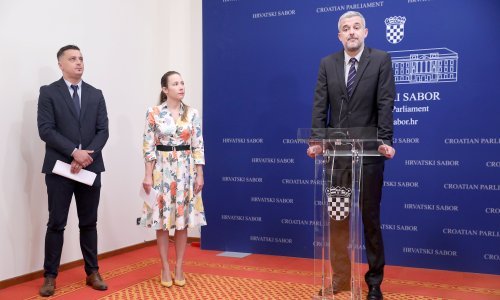 Most: Škola treba ići uživo, ali s manje traumatičnom nastavom