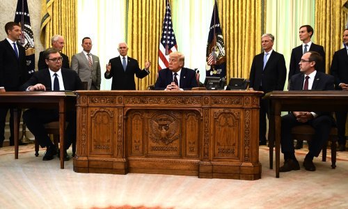 [FOTO] Srbija i Kosovo u Washingtonu potpisali sporazum o normalizaciji ekonomskih odnosa