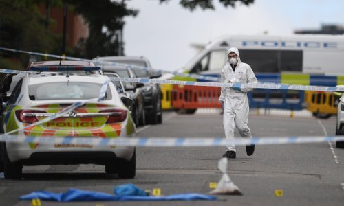 Jedna osoba mrtva, sedam ranjenih u napadima nožem u središtu Birminghama