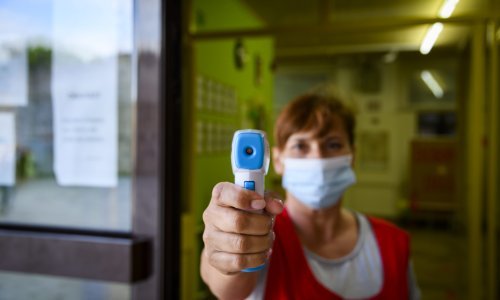 Upute na stranicama škole: 'Djeca koja nose maske su bolja od onih koja ih ne nose'