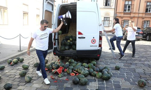 Sinčićeve lubenice ukazale na ozbiljne sigurnosne rupe: Hoće li se na Markov trg postaviti rampe?