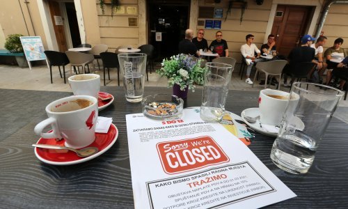 [FOTO/VIDEO] Ugostitelji održali štrajk: Zatvorimo danas kako bismo ostali otvoreni sutra