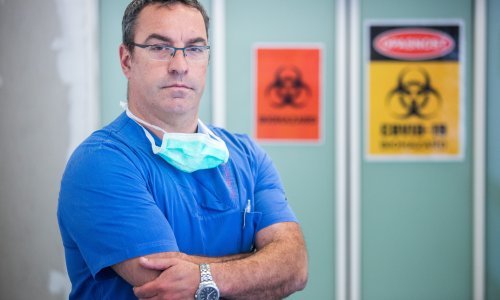 Svi pacijenti u Rijeci na respiratoru su – kritično: ‘Neka oni koji ne žele nositi maske dođu vidjeti ovo, pa neka odluče je li im do lutrije’