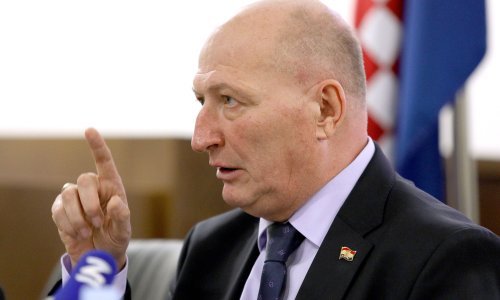 Propusnice, rad nedjeljom, pogrebi... Doznajte što će sve pretresati Ustavni sud. Hoće li srušiti odluke Stožera?