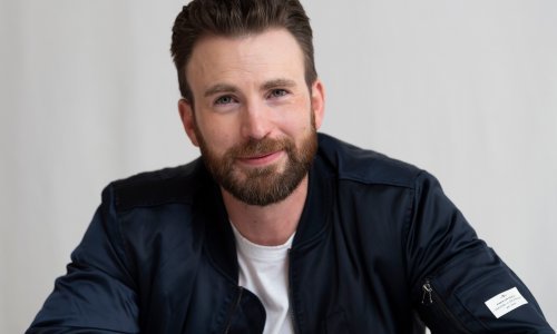 Slavni glumac pokušao objasniti zašto je objavio svoju golu fotografiju, a brojne zvijezde ga ohrabrile