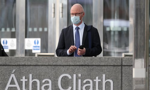 Razbolio se irski ministar zdravstva, članovima vlade savjetovano da ograniče kretanje