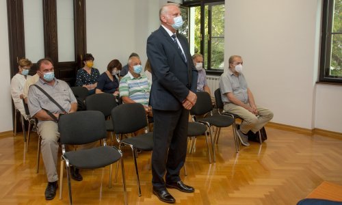 Nastavljeno suđenje Franji Luciću za nuđenje mita novinaru Dragi Hedlu