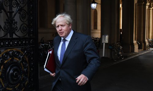 Britaniji prijeti eksponencijalna smrtnost od covida ako ne reagira brzo