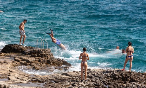 Istarski čelnici uputili apel Kurzu i Janši: Uvedite selektivne mjere za Hrvatsku