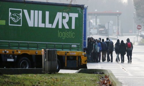 Četrdesetak migranata pobjeglo iz kamiona bez ventilacije u Austriji