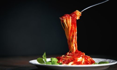 Ne znate što biste kuhali? Za ovaj ukusni i fini obrok s ajvarom potrošit ćete svega dvadesetak minuta