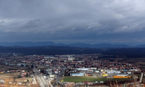 Za ubojstvo supruge i bludničenje nad pastorkom optužen 31-godišnjak