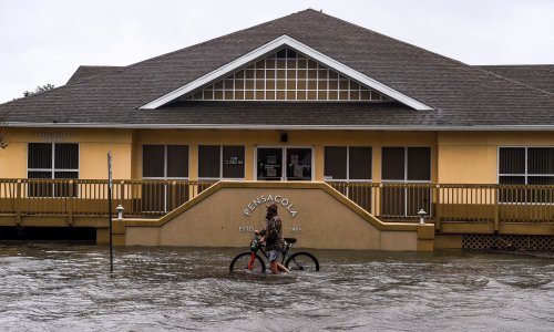 Kiše uragana Sally pustoše jugoistok SAD-a, a sprema se još jedna oluja