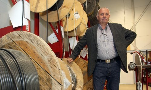 Prislušni uređaj otkrio razgovore Peteka i šefa velikogoričkog vodovoda; dogovarali kako iz javnih natječaja izbaciti Slovence i Litavce