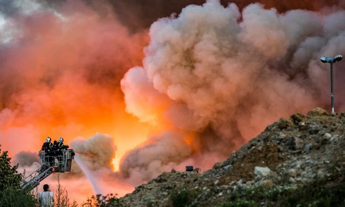 Državni inspektorat odrezao Čistoći 350 tisuća kuna kazne jer ih smatraju odgovornima za veliki požar na Jakuševcu