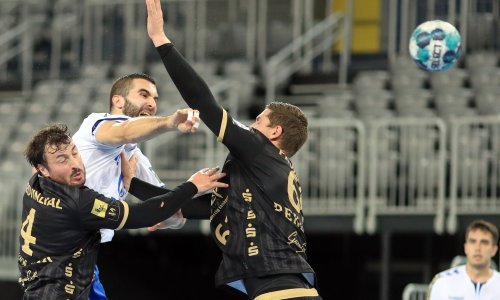 Glavni ljudi svjetskog rukometa opet mijenjaju svoj sport; testiraju se nova pravila, a poznato je i koja