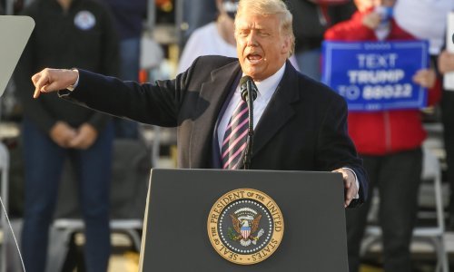 Trump se odbio obvezati na miran prijenos vlasti izgubi li izbore