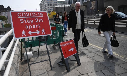 Velika Britanija ponovno uvodi svojevrsnu karantenu zbog širenja covida-19