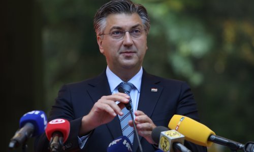Plenković o Milanovićevim prozivkama: Jasna je razlika tko se kako ponaša kao premijer. Ja ne želim znati što radi Uskok!