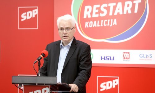 Josipović: Događalo se da se kao predsjednik trebam naći s osobom X i onda od SOA-e dobijem informacije o kontaminiranima pojedincima