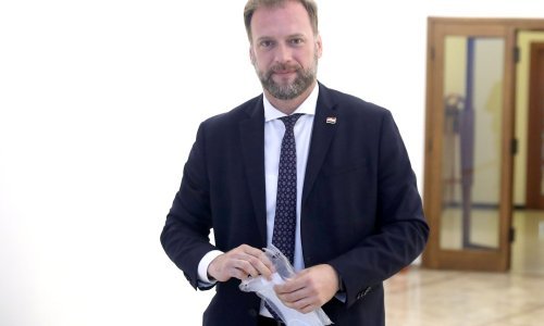 Banožić: Napad pred Banskim dvorima nije rezultat rada Vlade nego socijalne slike u državi