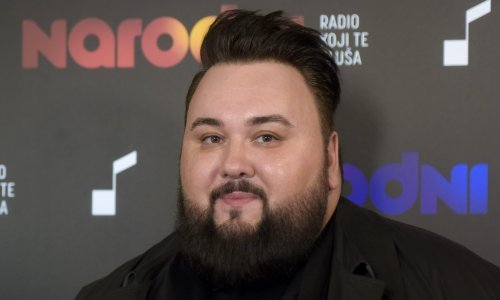 Jacques Houdek objavio fotografiju razbijene vage: 'Kunem se da sam joj samo prišao'