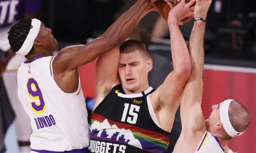 Zvijezde Lakersa čudnim prljavim trikovima, o kojima svi govore, uništile sjajnog Srbina Jokića i njegov Denver; je li LeBron slavio uz pomoć sudaca?