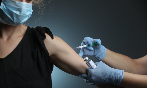 Prva cjepiva protiv Covida-19 'vjerojatno će bit manjkava' i možda neće spriječiti zarazu