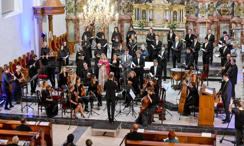 Ovacije za Hrvatski barokni ansambl i Oratorijski zbor crkve svetog Marka iz Zagreba na kraju 50. Varaždinskih baroknih večeri