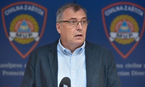 Capak o novim mjerama za kafiće: Ne znam je li to netko primijenio, ali stvar je logična. Ako je veća buka, ljudi prilaze bliže i govore glasnije