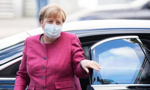 Merkel predlaže stroge mjere: Njemačka zabranjuje točenje alkohola, a školske praznike prebacuje sa zime na jesen?