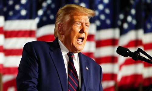 Trump: Neka krajnje desne milicije 'puste policiju da radi svoj posao'