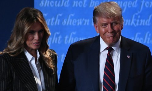 Trump i Melanija imaju blage simptome, Pence negativan, Pelosi čeka rezultat testa