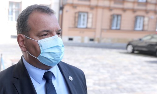 Beroš: Zdravstveni sustav još uvijek nije preopterećen