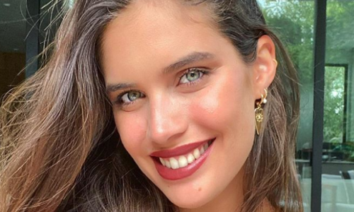 Ovaj jednostavni make-up trik pouzdano 'skida' godine i pomlađuje u trenu