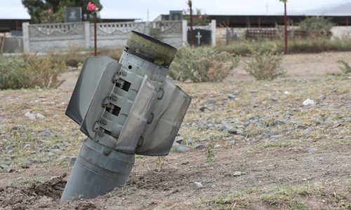 Macron razgovarao s predstavnicima Armenije i Azerbajdžana: Moglo bi uskoro doći do primirja iako je situacija i dalje krhka