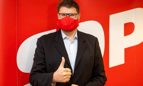 [FOTO/VIDEO] Grbin glasovao u Puli i komentirao predsjednika: Milanović se odlučio braniti ili hraniti konfliktom