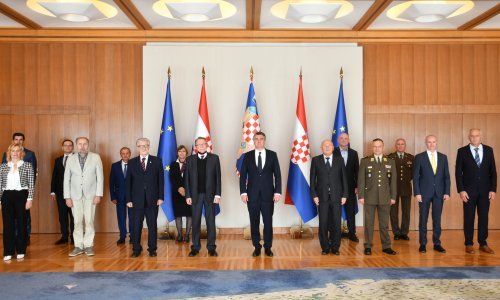 Prvi put zasjedalo Milanovićevo Državno povjereništvo za odlikovanja, evo tko sve sjedi u njemu