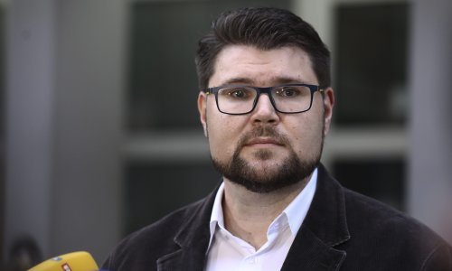 Problemi u SDP-u: Klub zastupnika odbio Grbinov prijedlog rošada u Saboru, on prozvao Bernardića: Neki su od ove stranke odlučili raditi show