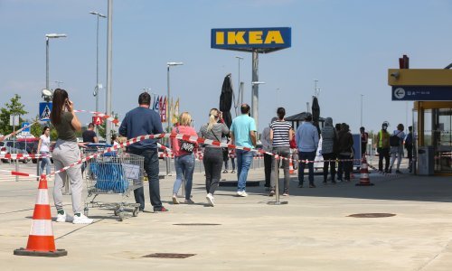IKEA gotovo udvostručila prodaju putem interneta; ipak manji prihodi u fiskalnoj godini