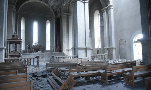 [FOTO] Granatirana povijesna katedrala u Nagorno Karabahu, pogledajte fotografije ogromne kulturne štete