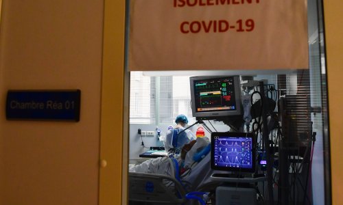 U Francuskoj rekordnih 20.000 novozaraženih u jednom danu