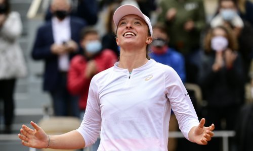 Imamo novu pobjednicu Roland Garrosa; svoj prvi turnir osvojila na zastrašujući način, u niti jednom od sedam mečeva nije izgubila više od pet gemova