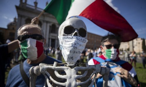 Austrija ima novi dnevni rekord; maksimalna razina opasnosti u još četiri francuska grada; talijanski prosvjednici 'u Trumpa vjeruju'