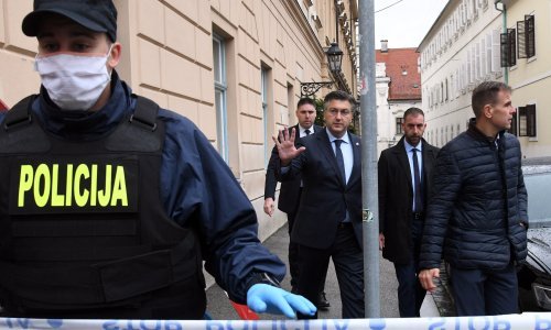 Bezuk na webu tražio gdje živi i gdje se kreće Plenković, ali i Milanović