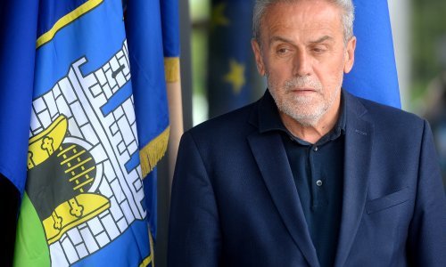 Bandić o broju zaraženih: Ne može to beskonačno rasti. Očekujem za dva tjedna blagi pad; otkrio i kakav će biti korona Advent u Zagrebu