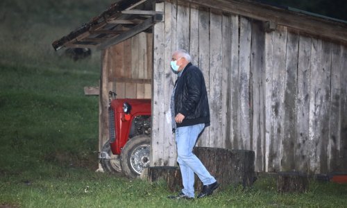 U kući napadača na policajca pronađena veća količina streljiva i oružja