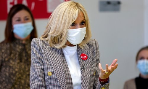 Francuska prva dama u samoizolaciji zbog kontakta sa zaraženom osobom