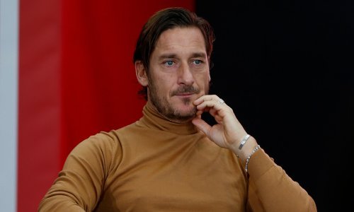 Legenda talijanskog nogometa Francesco Totti proživljava najteže trenutke: Njegov otac izgubio je bitku s koronavirusom